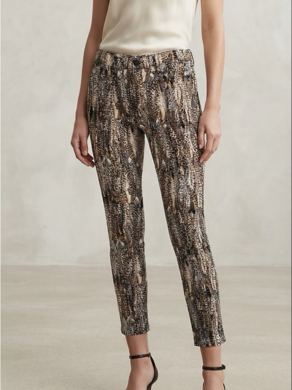 Urban Outfitters| BDG| Neutral Brown Printed Denim High Rise Ankle Jeans Sz 27